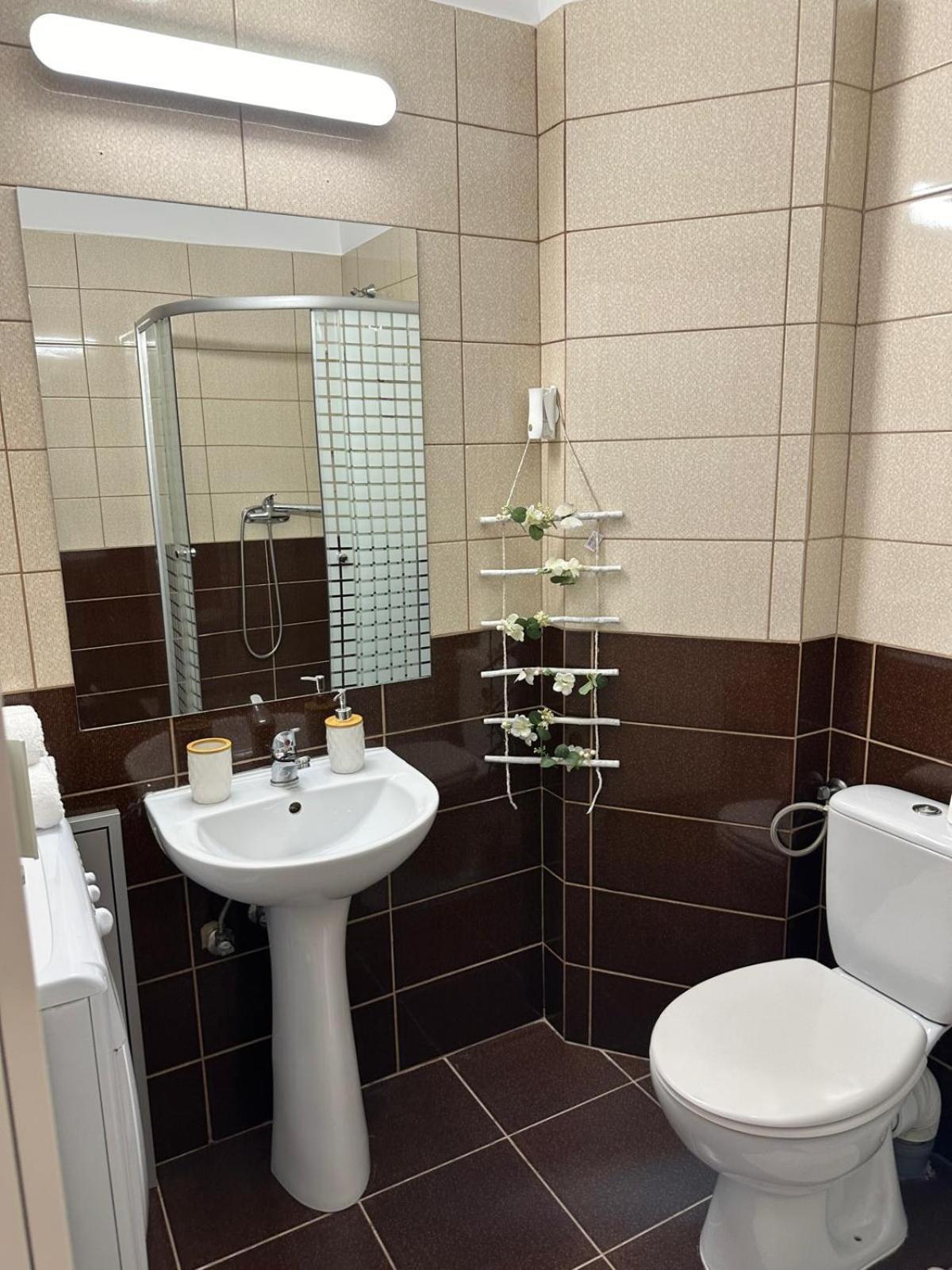 בוקרשט Studio Deluxe Uniri מראה חיצוני תמונה