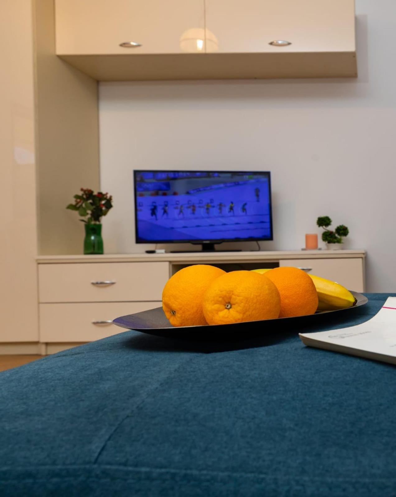 בוקרשט Studio Deluxe Uniri מראה חיצוני תמונה
